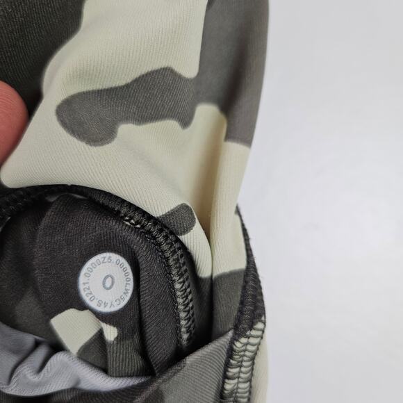 Lululemon Swift Speed High Rise Tight 28" 0 Heritage Camo Green Flawed - Picture 3 of 9